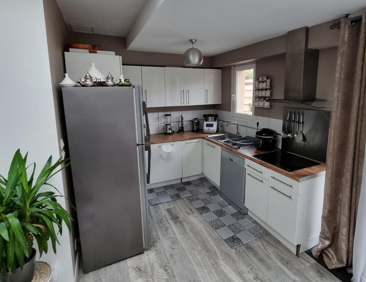 Oasis Citadine Terrasse Intime Jardin Privatif En Plein Centre Ville 70M2 Камбре Экстерьер фото